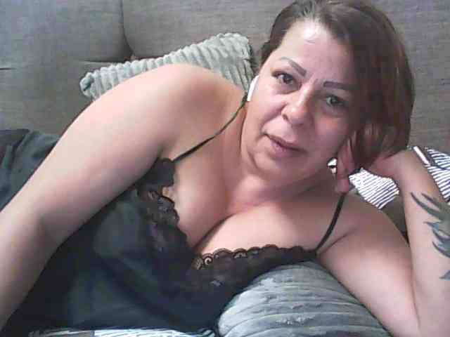 Tyara13 webcam