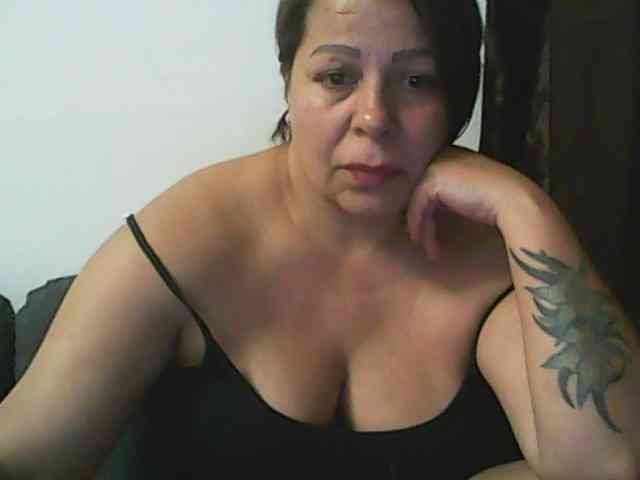 Tyara13 webcam