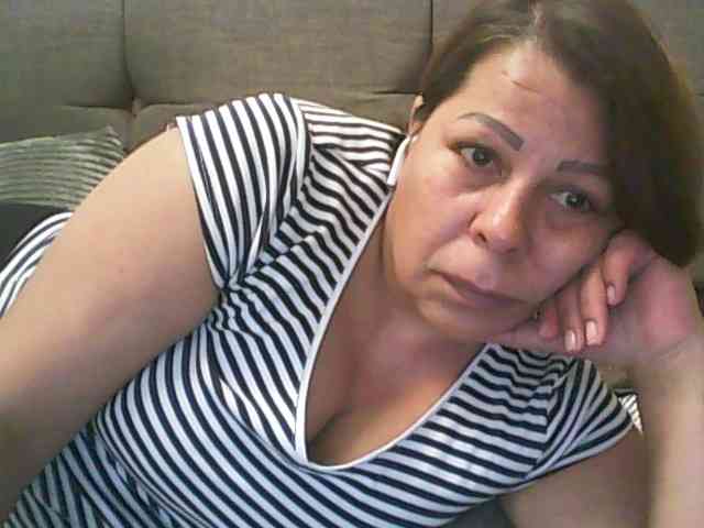 Tyara13 webcam