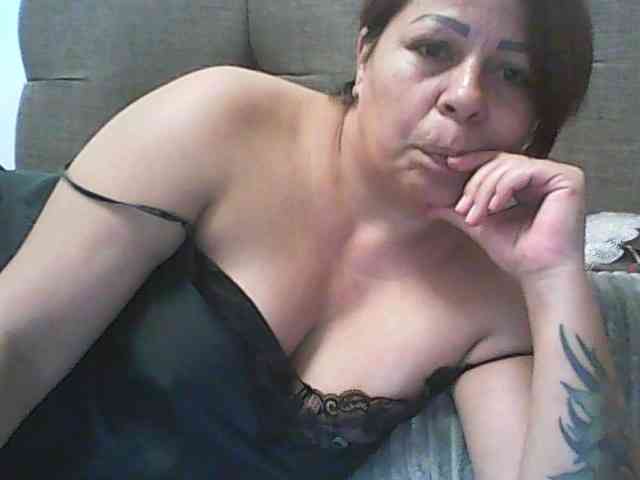 Tyara13 webcam