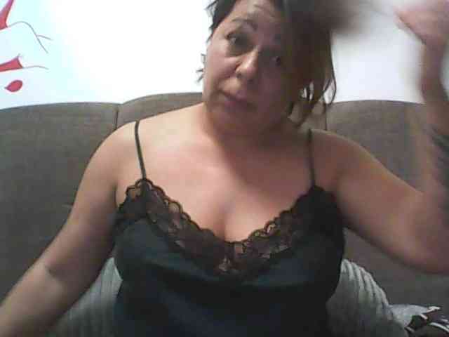 Tyara13 webcam