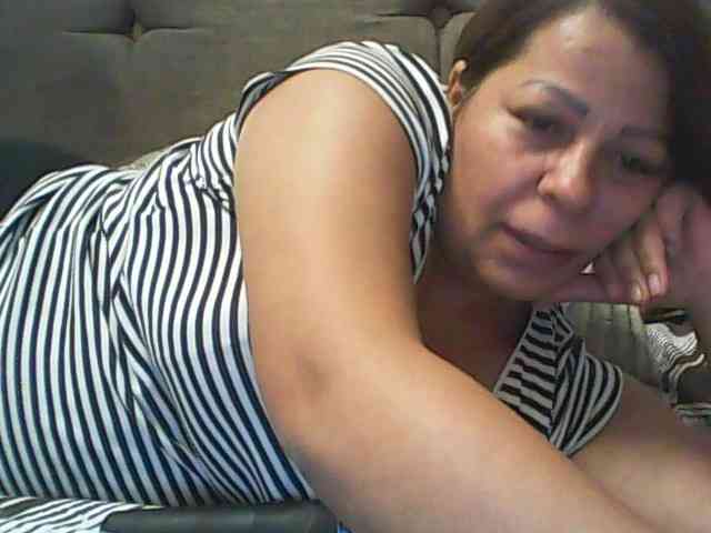 Tyara13 webcam