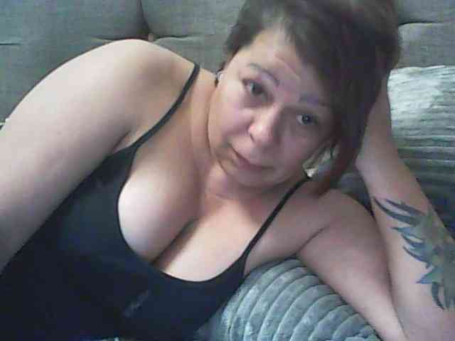 Tyara13 webcam
