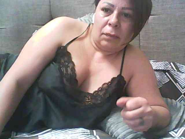 Tyara13 webcam