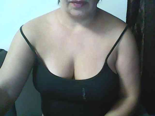 Tyara13 webcam