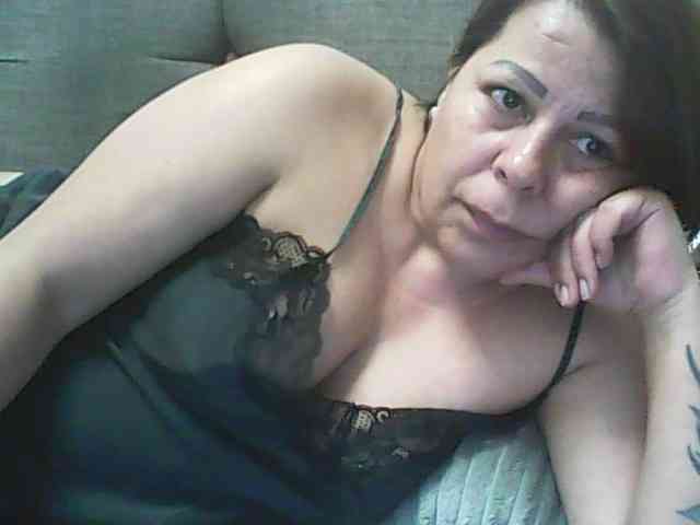 Tyara13 webcam