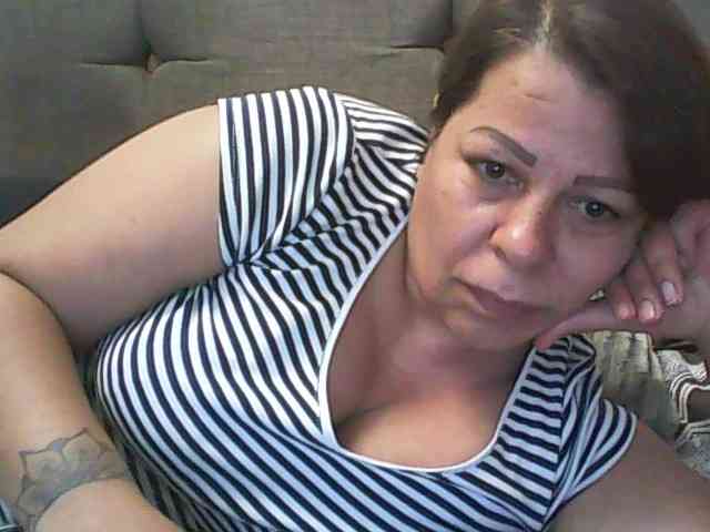 Tyara13 webcam