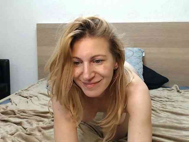SopheyMoon webcam