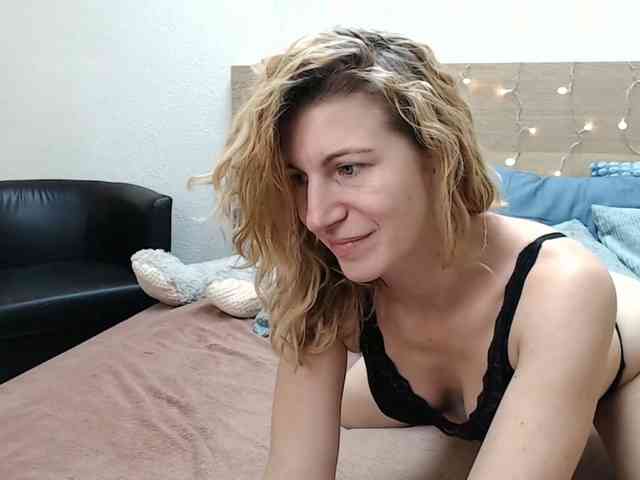 SopheyMoon webcam