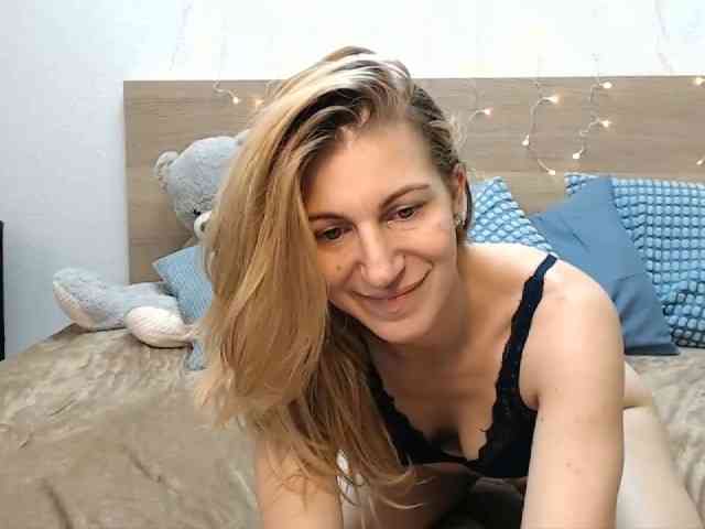 SopheyMoon webcam