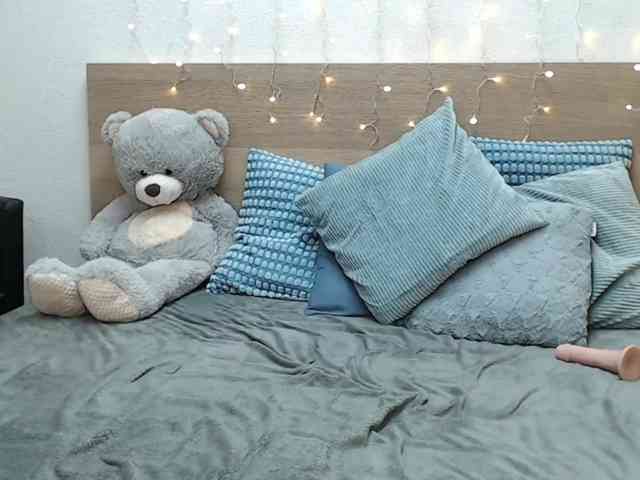 free sex chat now SopheyMoon