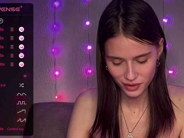-HeyZoe- webcam
