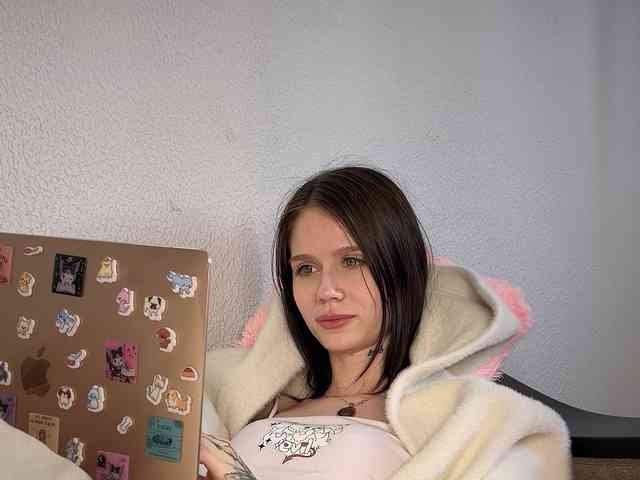 1NIGHT- Live Webcam on BongaCams