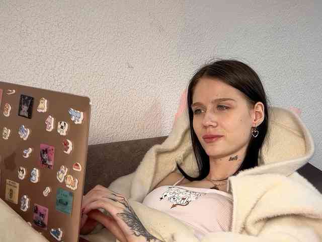 1NIGHT- Live Webcam on BongaCams