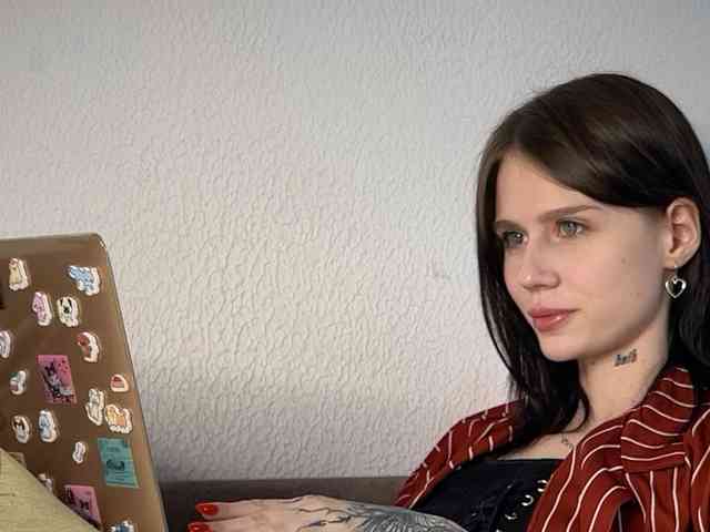 HeyZoe webcam