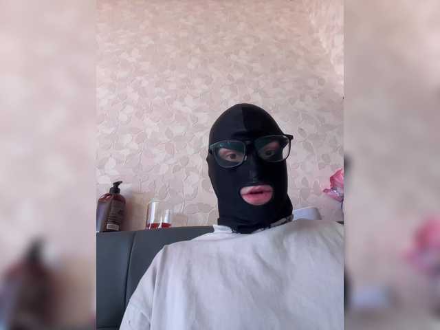 Maikl3112's BongaCams show and profile