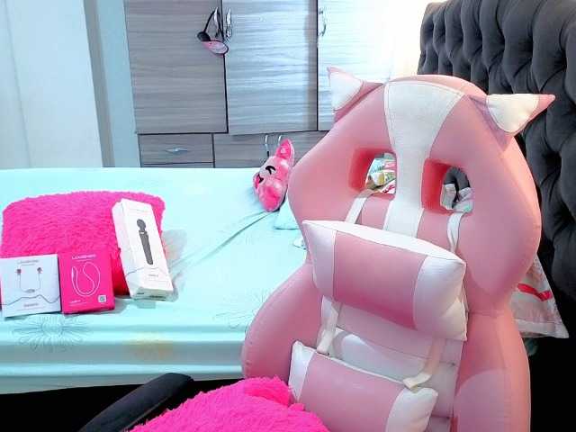 Alexatexass's BongaCams show and profile