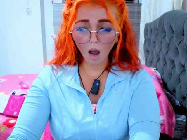 Alexatexass Live Webcam on BongaCams