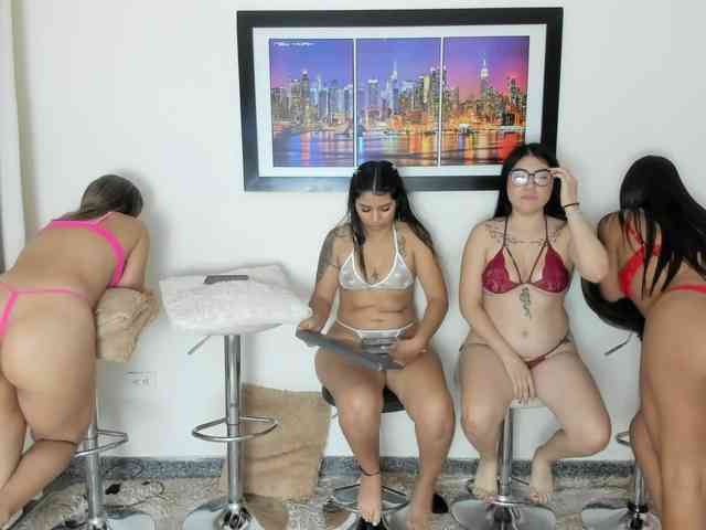 Fetish_girls_xxx webcam