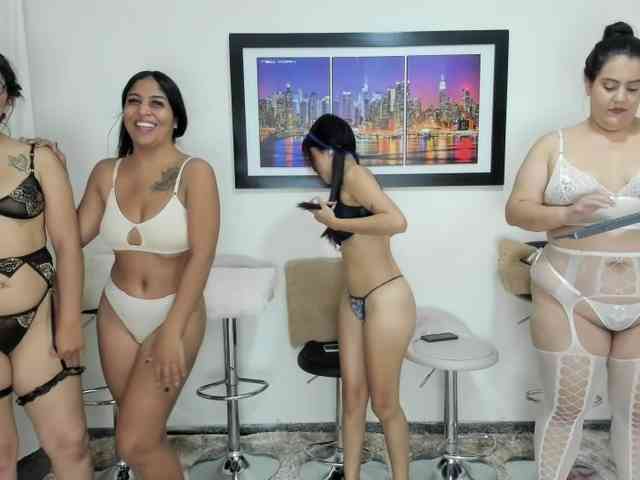 Fetish_girls_xxx webcam