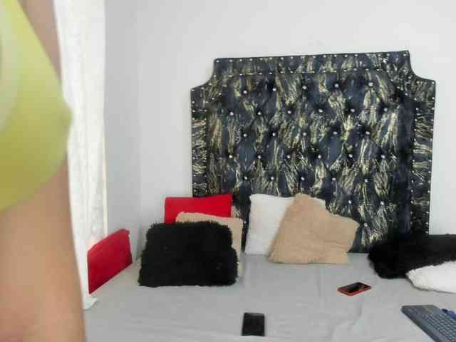 Fetish_girls_xxx webcam