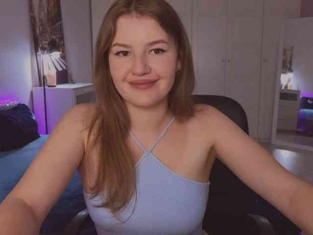 Alwaysfrida webcam