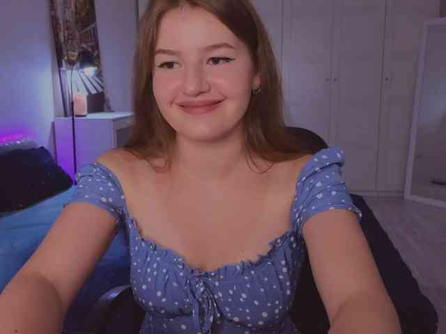 Alwaysfrida webcam