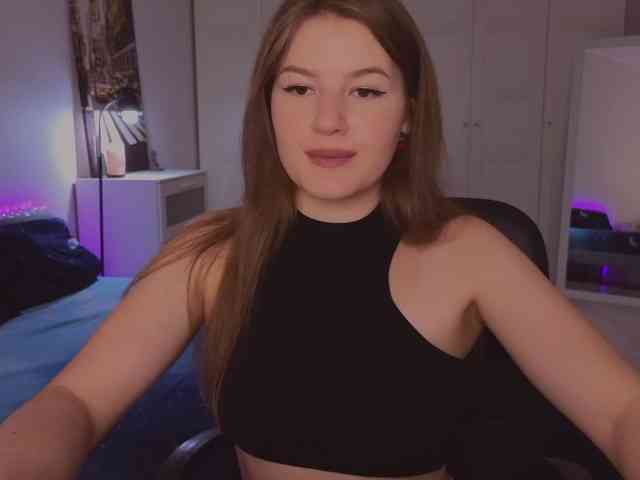 Alwaysfrida webcam