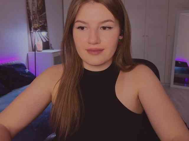 Alwaysfrida webcam