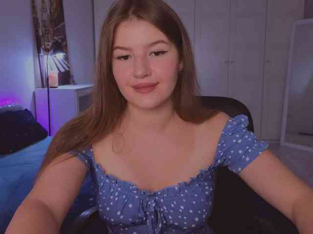 Alwaysfrida webcam