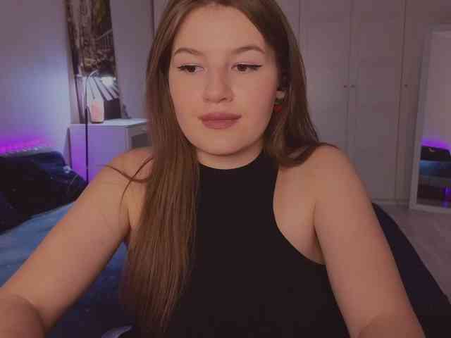 Alwaysfrida webcam