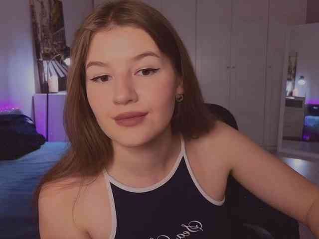Alwaysfrida webcam