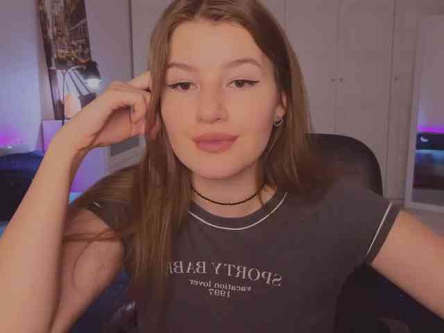 Alwaysfrida webcam
