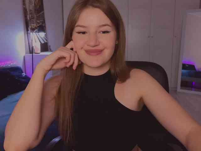 Alwaysfrida webcam