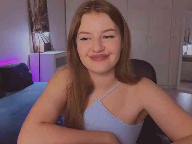 Alwaysfrida webcam