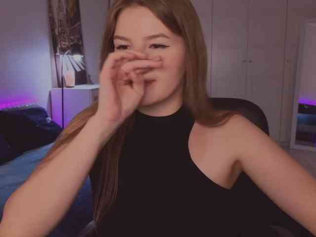 Alwaysfrida webcam
