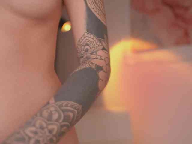 GigiLee webcam