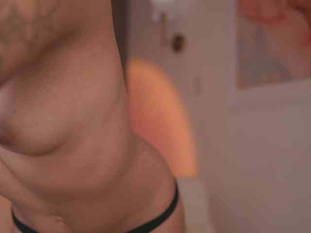 GigiLee webcam
