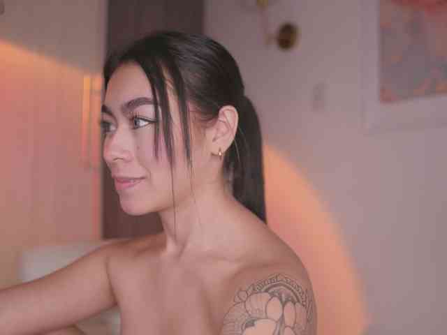GigiLee webcam