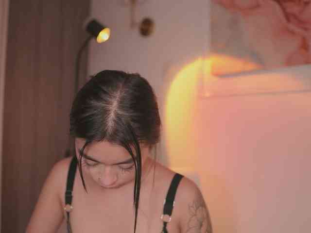 GigiLee webcam