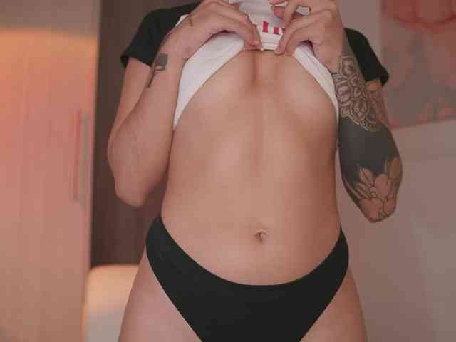 GigiLee webcam