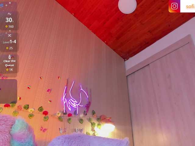 Sofi-Blossom's BongaCams show and profile