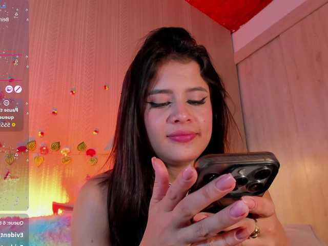 Sofi-Blossom's BongaCams show and profile