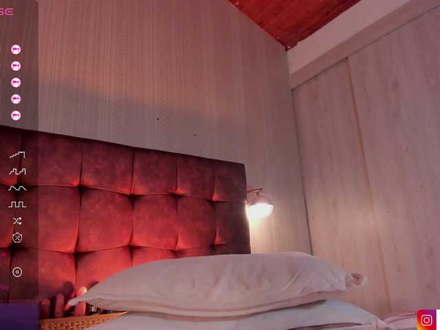 Sofi-Blossom on BongaCams 