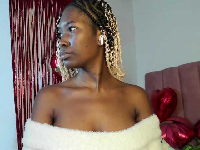 Tahira-20's BongaCams show and profile