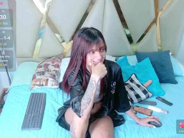 SweetSinnerr webcam