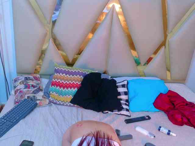SweetSinnerr webcam