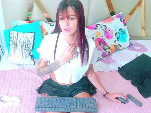 SweetSinnerr webcam