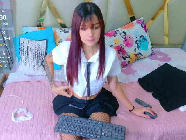 SweetSinnerr webcam