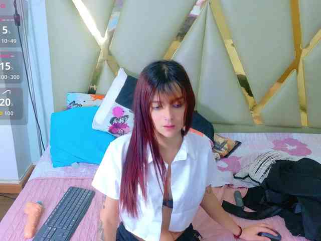 SweetSinnerr webcam